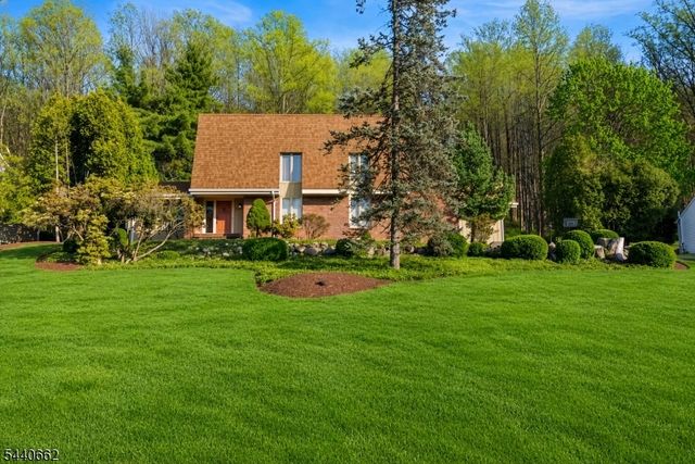 72 Bald Eagle Rd, Allamuchy Twp., NJ 07840