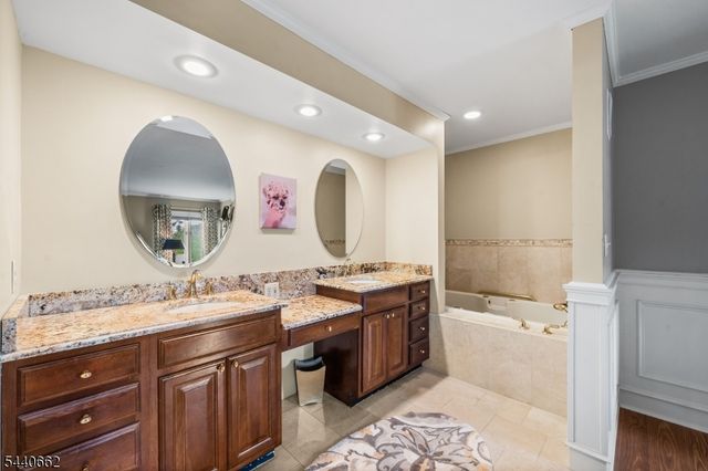 72 Bald Eagle Rd, Allamuchy Twp., NJ 07840