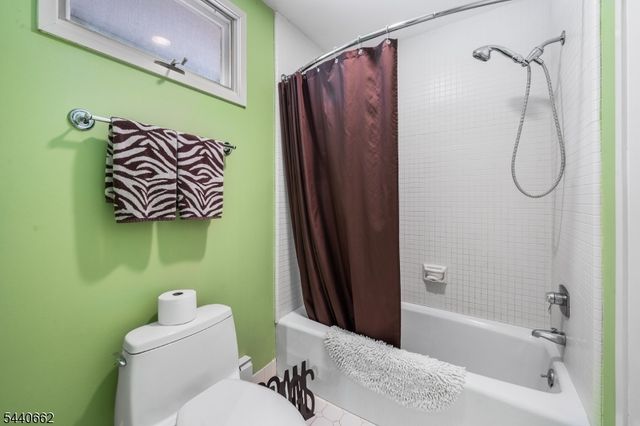 72 Bald Eagle Rd, Allamuchy Twp., NJ 07840