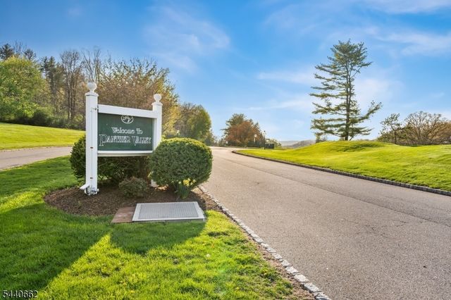 72 Bald Eagle Rd, Allamuchy Twp., NJ 07840