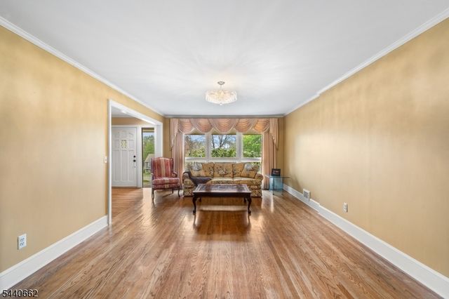 72 Bald Eagle Rd, Allamuchy Twp., NJ 07840