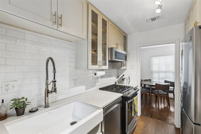 10633 Cayuga Drive, Dallas, TX 75228