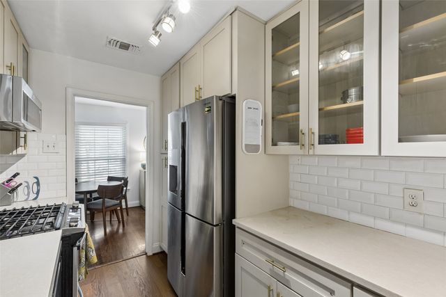 10633 Cayuga Drive, Dallas, TX 75228