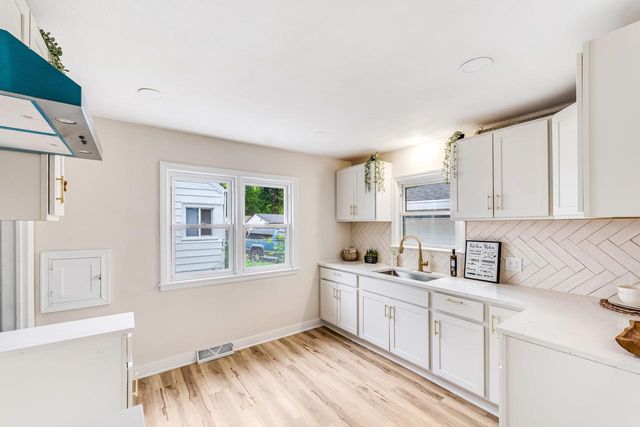 5169 N 63rd STREET, Milwaukee, WI 53218