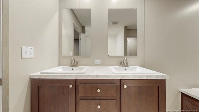 3277 Mcgirt Road, Maxton, NC 28364