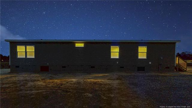 3277 Mcgirt Road, Maxton, NC 28364