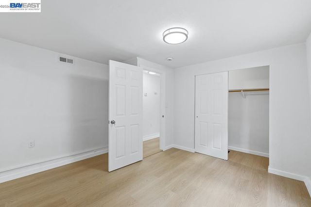 7419 Hillside St, Oakland, CA 94605