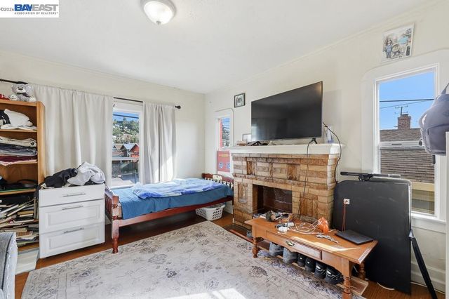 7419 Hillside St, Oakland, CA 94605