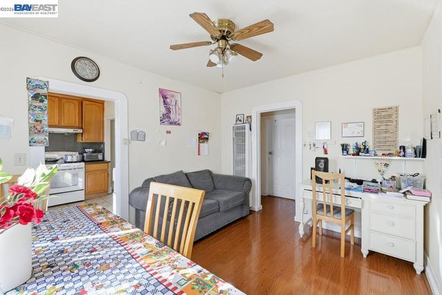 7419 Hillside St, Oakland, CA 94605
