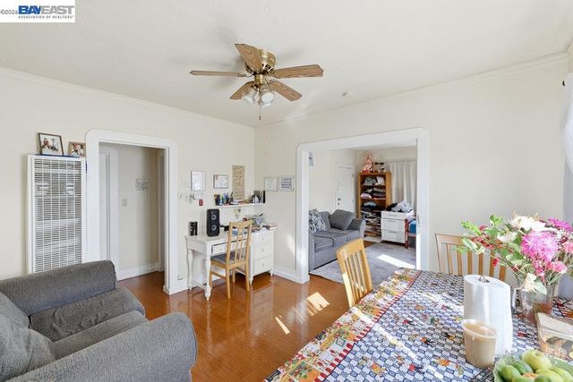 7419 Hillside St, Oakland, CA 94605
