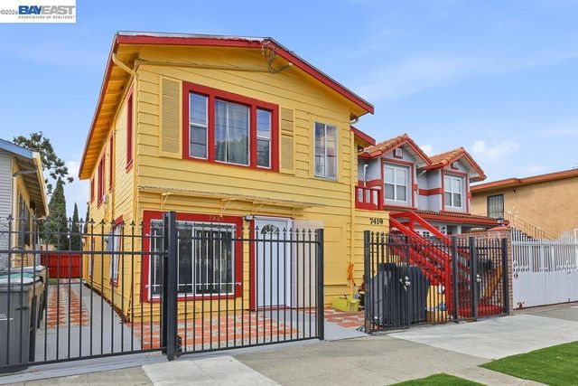7419 Hillside St, Oakland, CA 94605