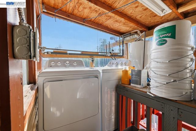 7419 Hillside St, Oakland, CA 94605