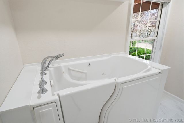 5514 E 101st Place, Tulsa, OK 74137