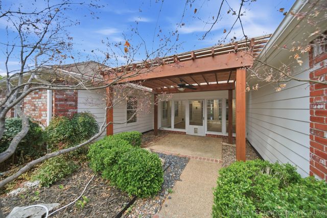 5514 E 101st Place, Tulsa, OK 74137