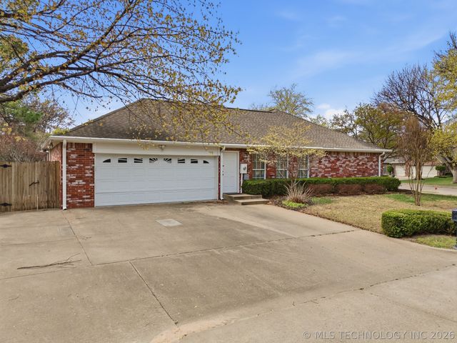 5514 E 101st Place, Tulsa, OK 74137