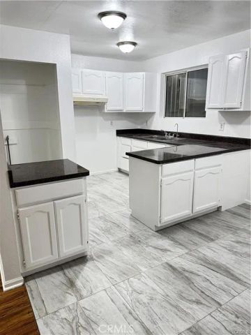 822 E 87th, Los Angeles, CA 90002