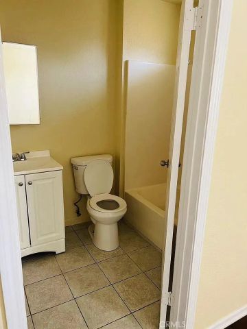 822 E 87th, Los Angeles, CA 90002