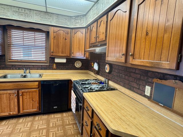 7132 Alexander Avenue, Hammond, IN 46323