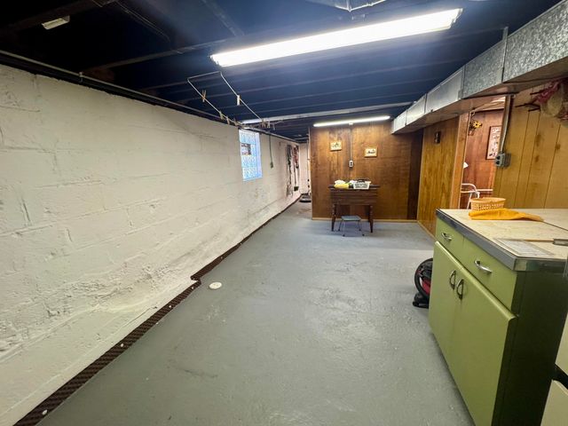 7132 Alexander Avenue, Hammond, IN 46323