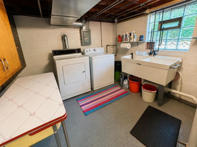 7132 Alexander Avenue, Hammond, IN 46323