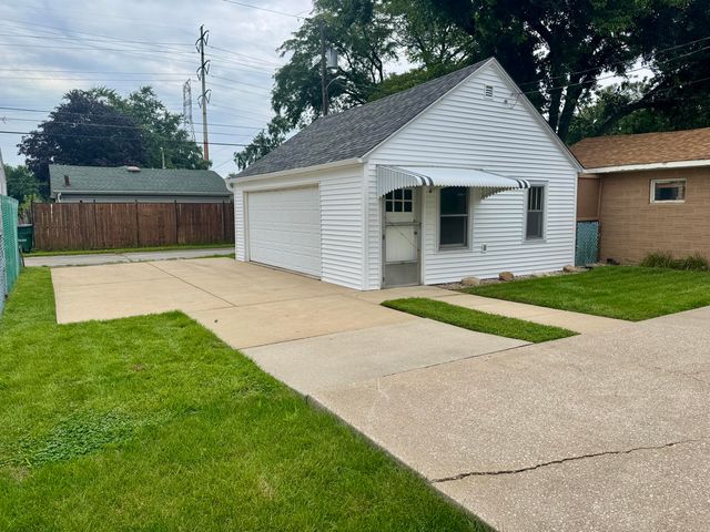 7132 Alexander Avenue, Hammond, IN 46323