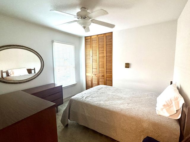 7132 Alexander Avenue, Hammond, IN 46323