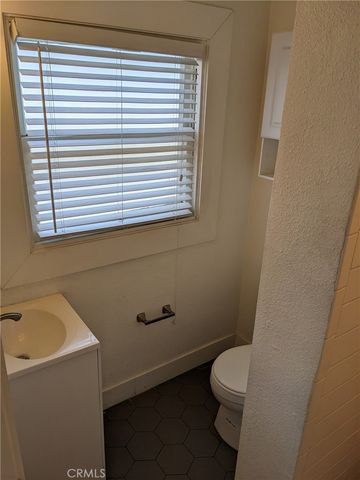 1517 E 1st Street 1523B, Long Beach, CA 90802