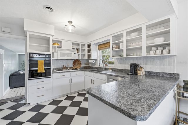 6725 RALSTON BEACH CIRCLE, Tampa, FL 33614