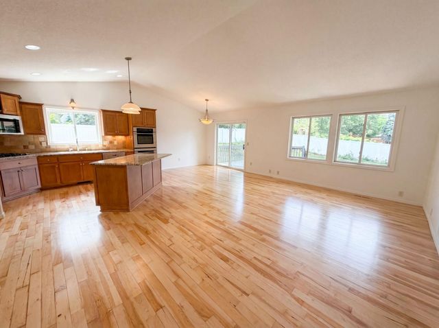 12754 Ibis Street NW, Coon Rapids, MN 55448
