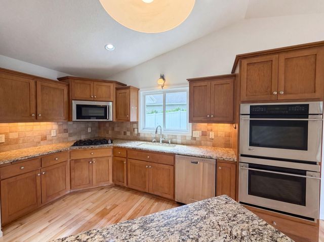 12754 Ibis Street NW, Coon Rapids, MN 55448