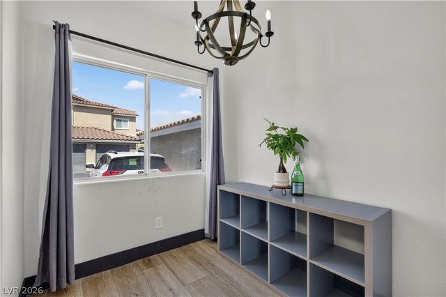 3250 Mystic Ridge Court, Las Vegas, NV 89129