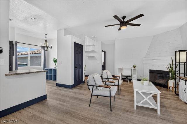 3250 Mystic Ridge Court, Las Vegas, NV 89129