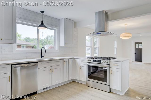 3357 Berkshire Avenue, Warren, MI 48091