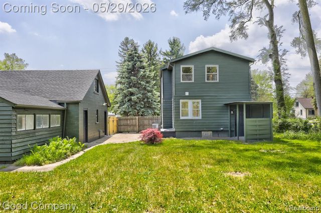 3357 Berkshire Avenue, Warren, MI 48091