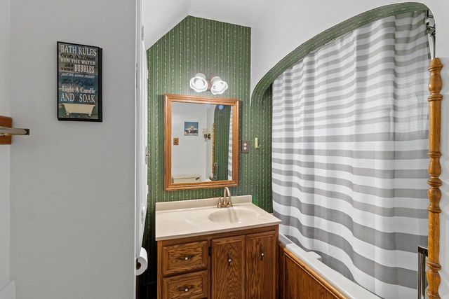 926 N 17TH STREET, Manitowoc, WI 54220