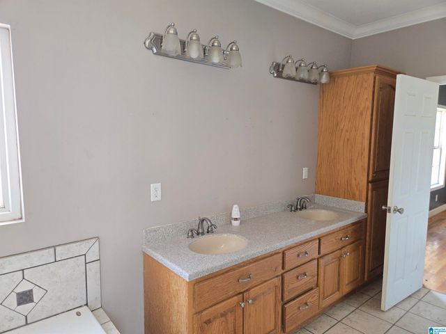 550 COUNTY ROAD 626, Thorsby, AL 35171
