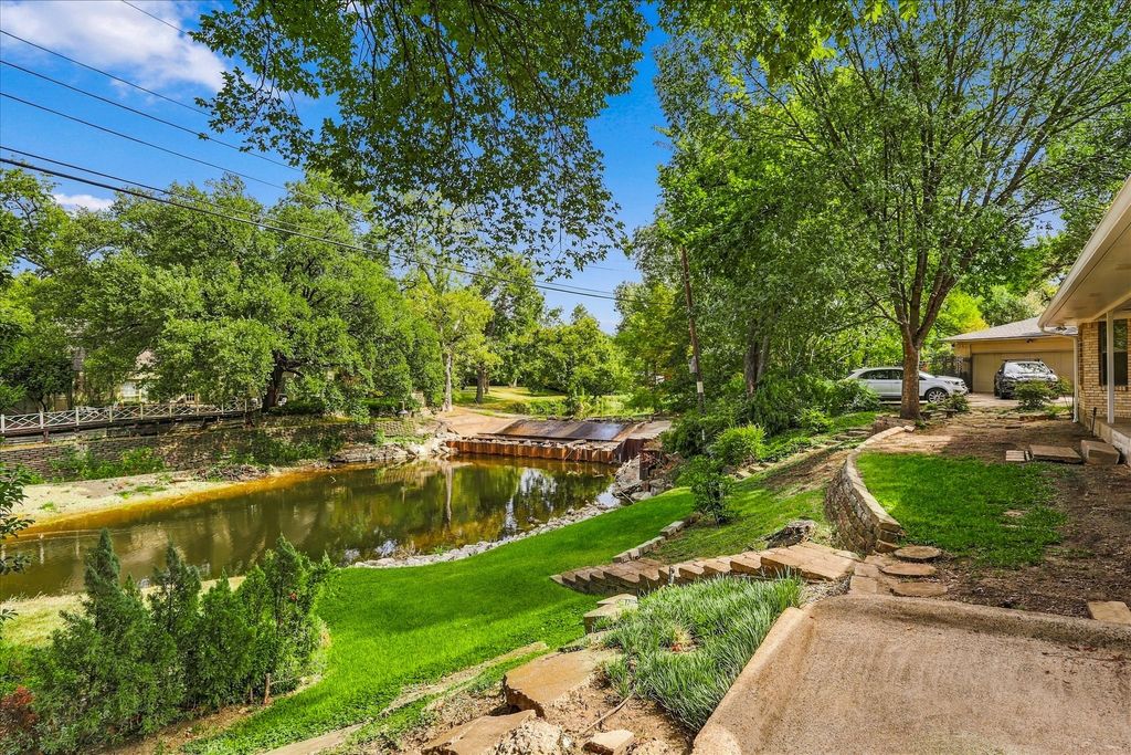 2811 Reedcroft Drive, Farmers Branch, TX 75234 — photo 3