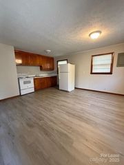 19 Dudley Avenue 2, Granite Falls, NC 28630
