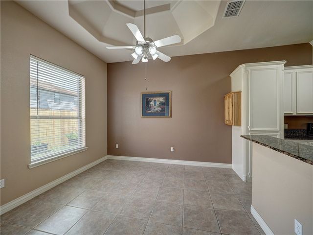 6825 King George Pl, Corpus Christi, TX 78414