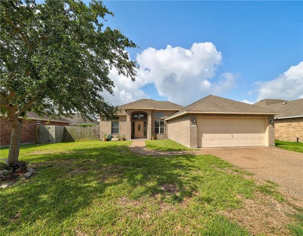 6825 King George Pl, Corpus Christi, TX 78414