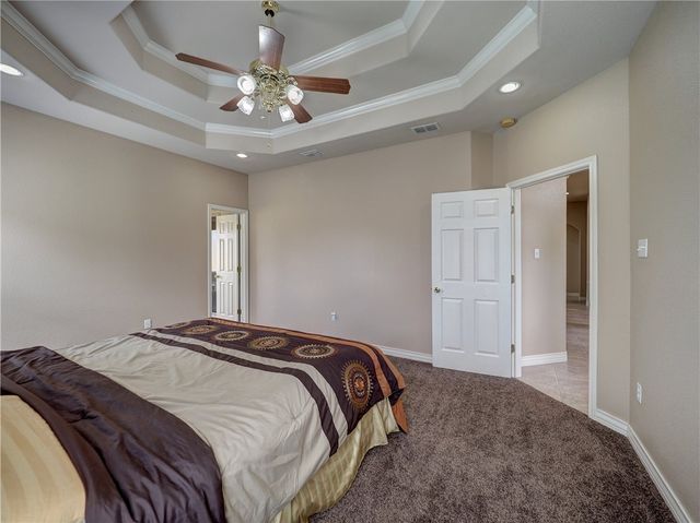 6825 King George Pl, Corpus Christi, TX 78414