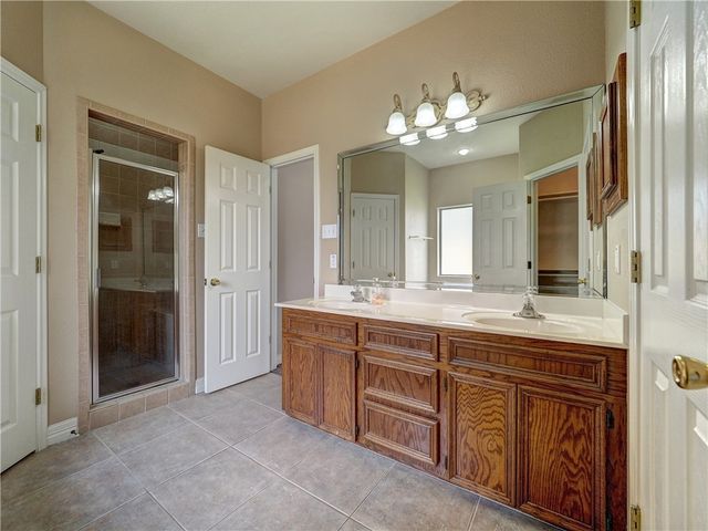 6825 King George Pl, Corpus Christi, TX 78414