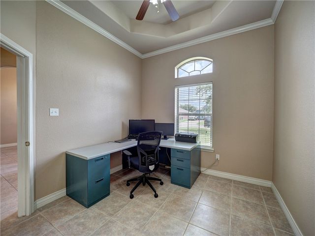 6825 King George Pl, Corpus Christi, TX 78414