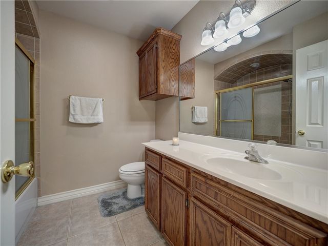 6825 King George Pl, Corpus Christi, TX 78414
