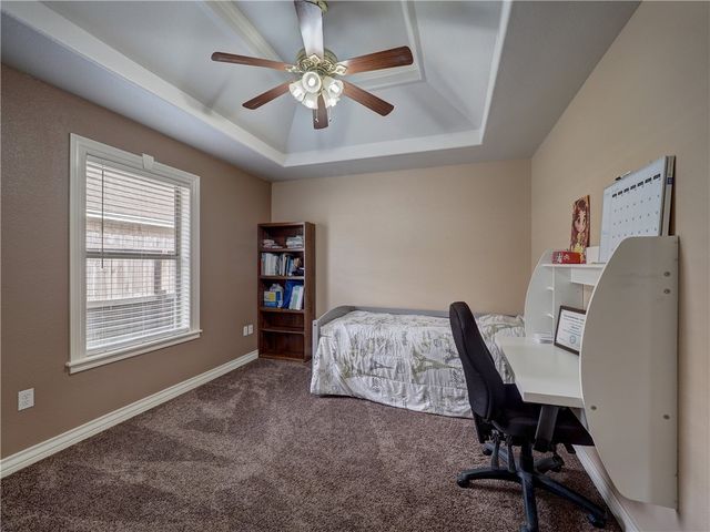 6825 King George Pl, Corpus Christi, TX 78414