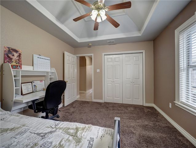 6825 King George Pl, Corpus Christi, TX 78414