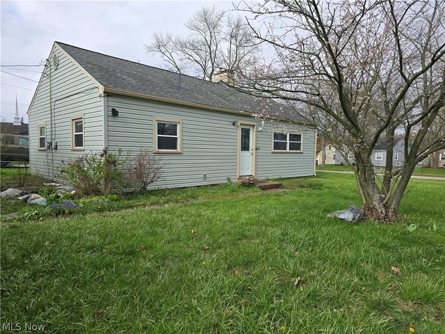 652 Ohio Ave., Mcdonald, OH 44437