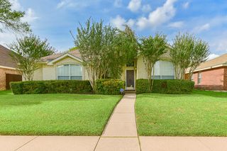909 Dawson Street, Cedar Hill, TX 75104