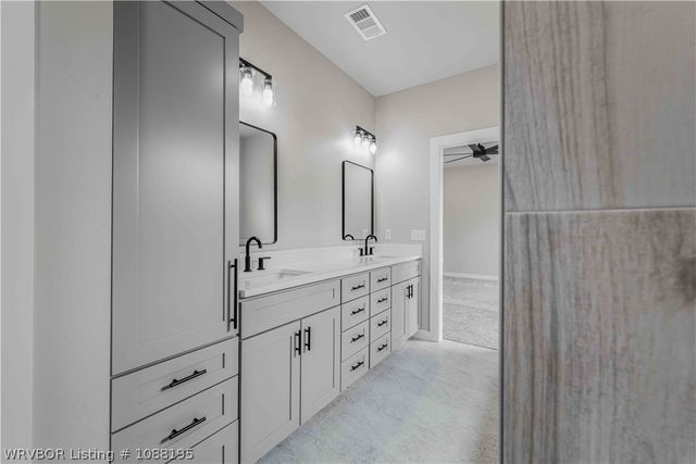 514 Waggoner Lane, Barling, AR 72923