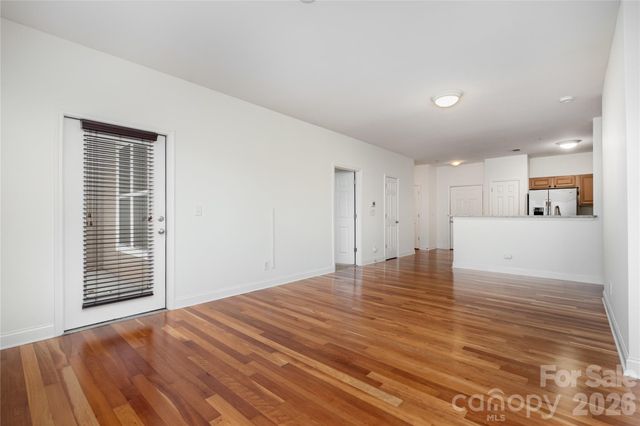 1000 E Woodlawn Road 217, Charlotte, NC 28209